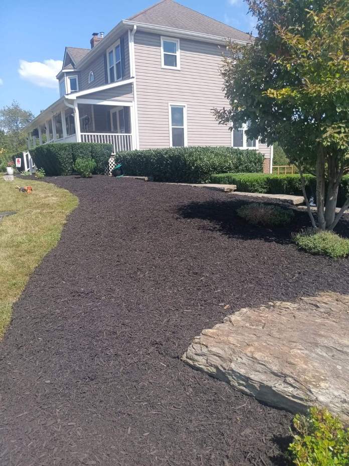 Mulching, edging, and trimming service improving curb appeal in Culpeper County, Virginia